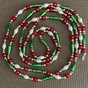 Elegant Multicolor Beaded Garland